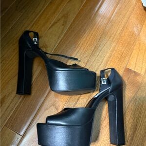 Steve Madden Torry Black Platform Block Heels